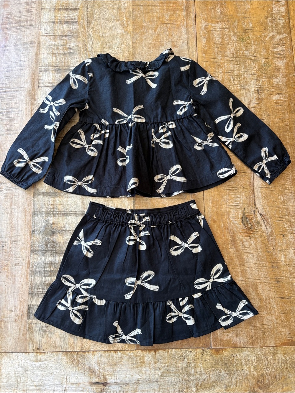 NWOT Carter’s Fall Girls Bundle 2t - Picture 11 of 11